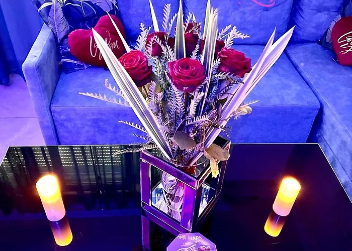 Galaxy - Neptune Jacuzzi Et Sauna Privatif * Champigneulles